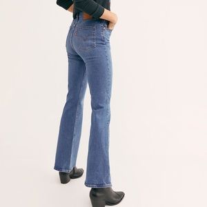 Levi’s ribcage flare jeans 28